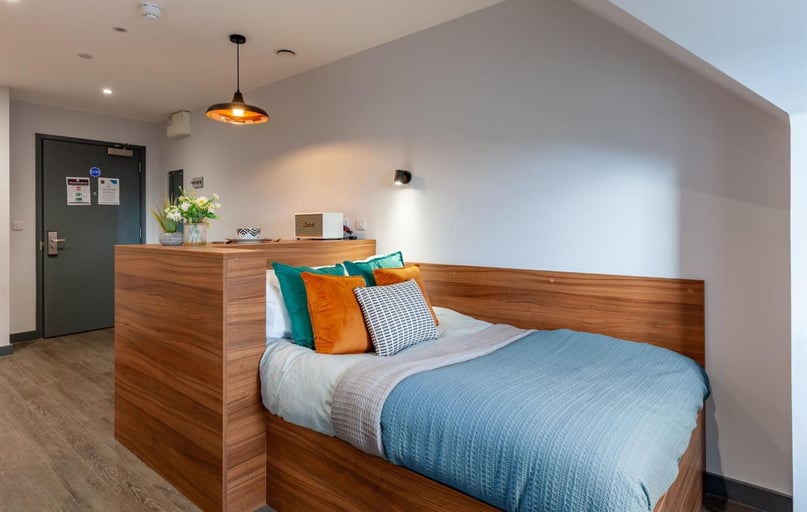 40-41 High Street, Englefield Green, Egham - Image 1